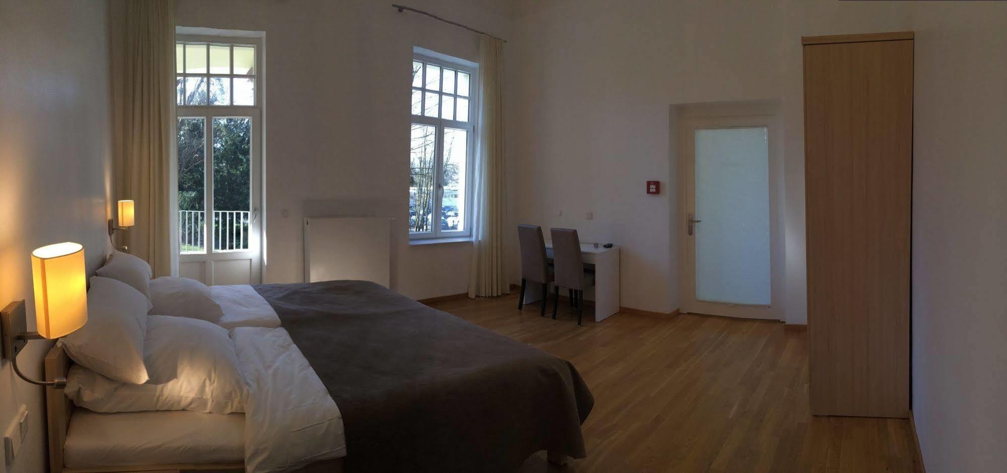 Appartements Am Kurpark Bad Pyrmont Eksteriør billede